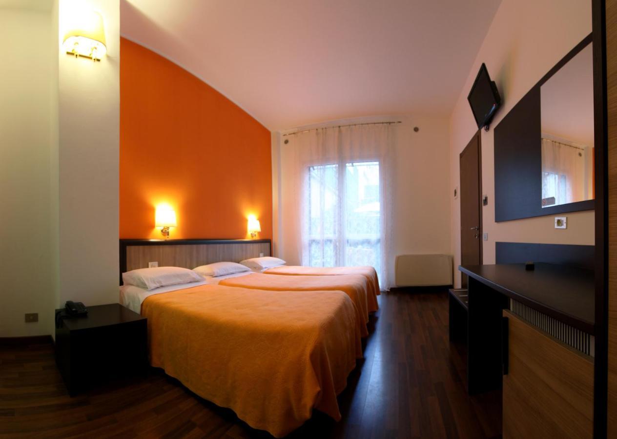 Triple Room Balcony