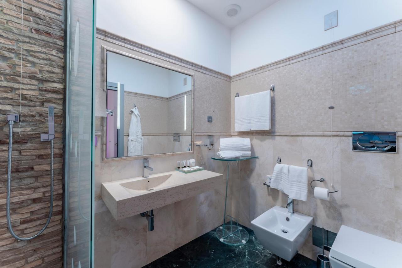 Deluxe Junior Suite