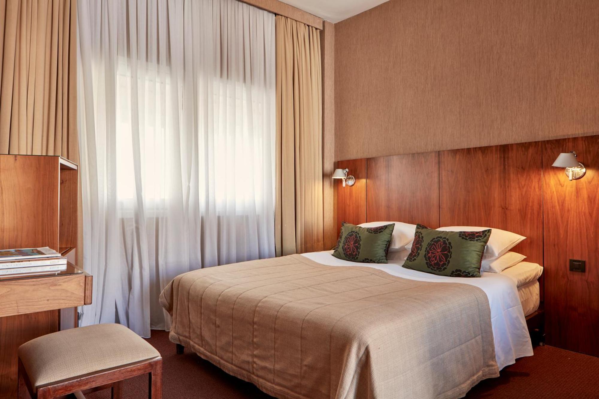 Small Double Room Acropolis View