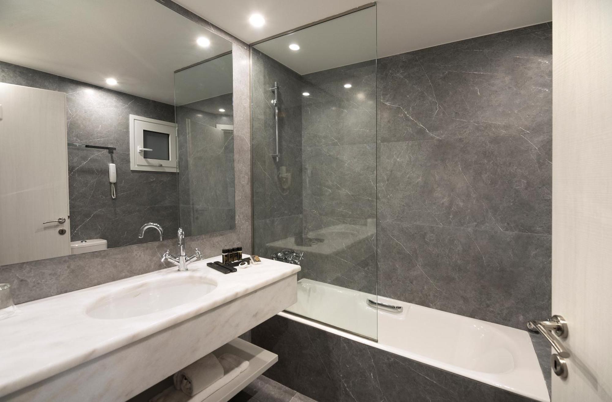Superior Double or Twin Room City View