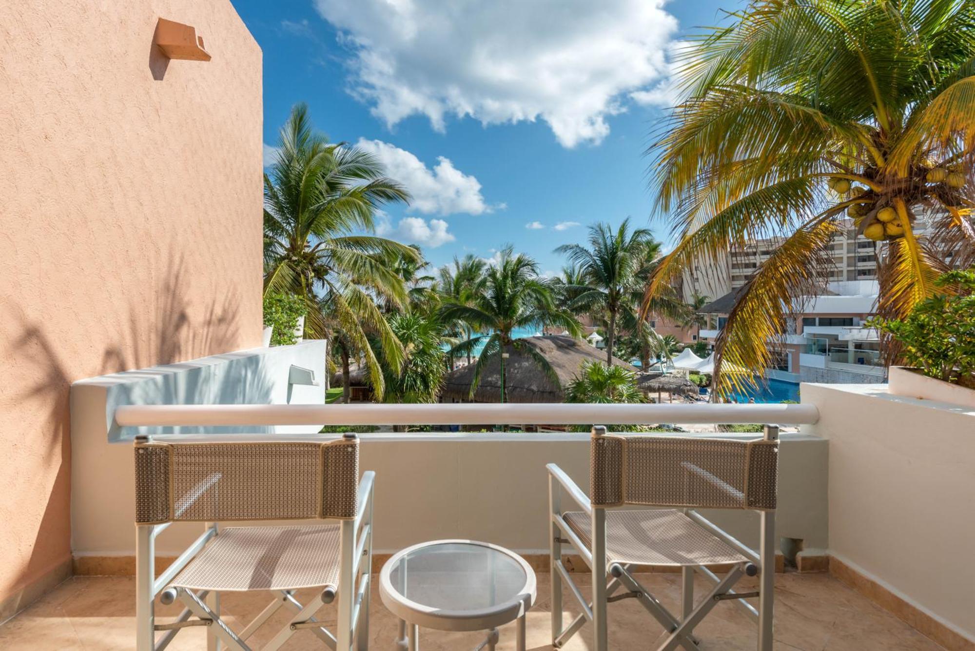 Four-Bedroom Premium Villa with Two King Beds and Two Double Beds - Non-Smoking