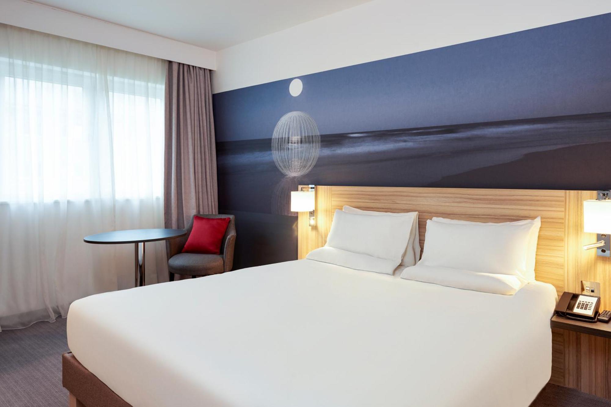 Double Room - 4 Day Park & Fly