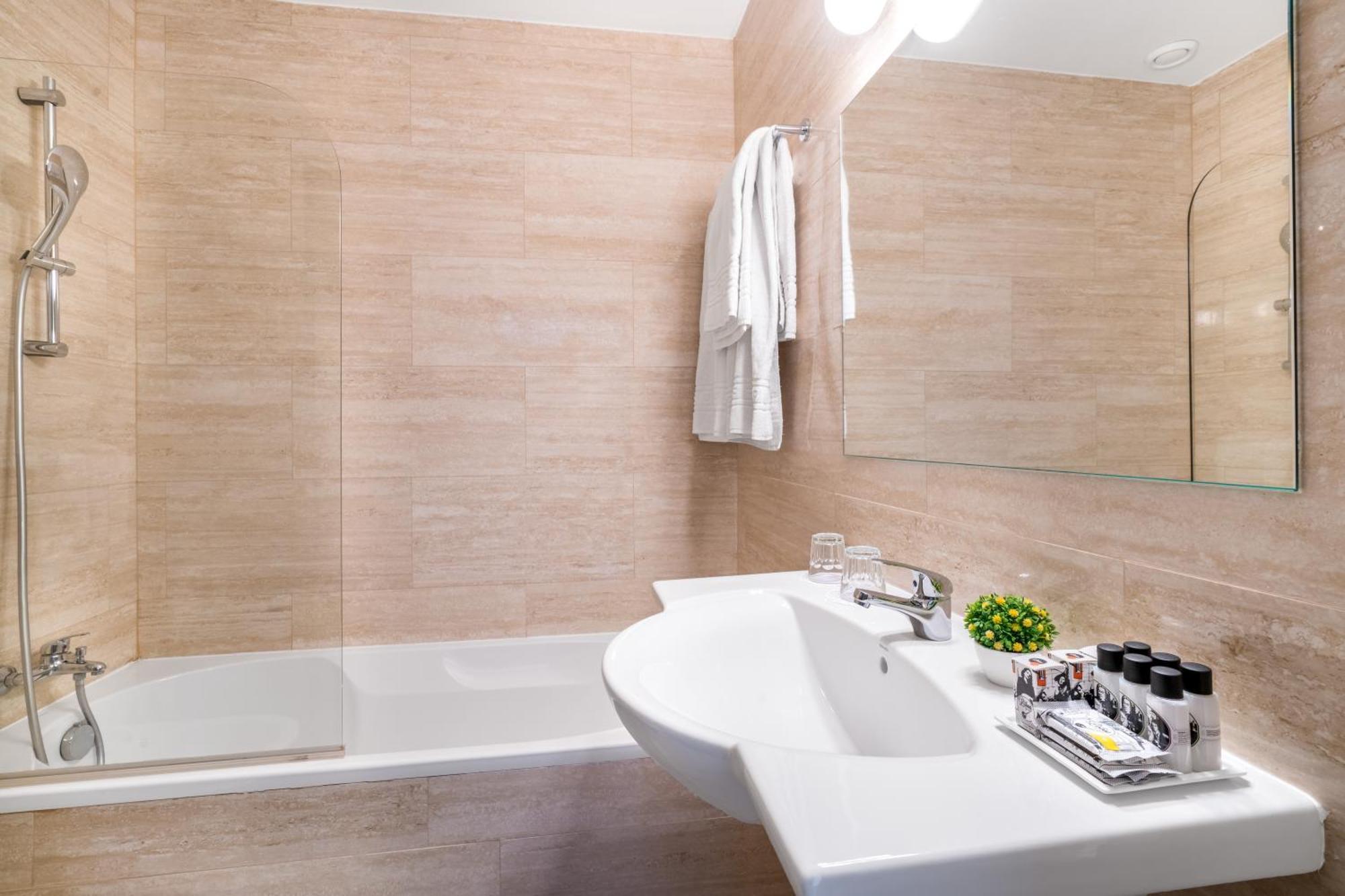 Executive Triple Room