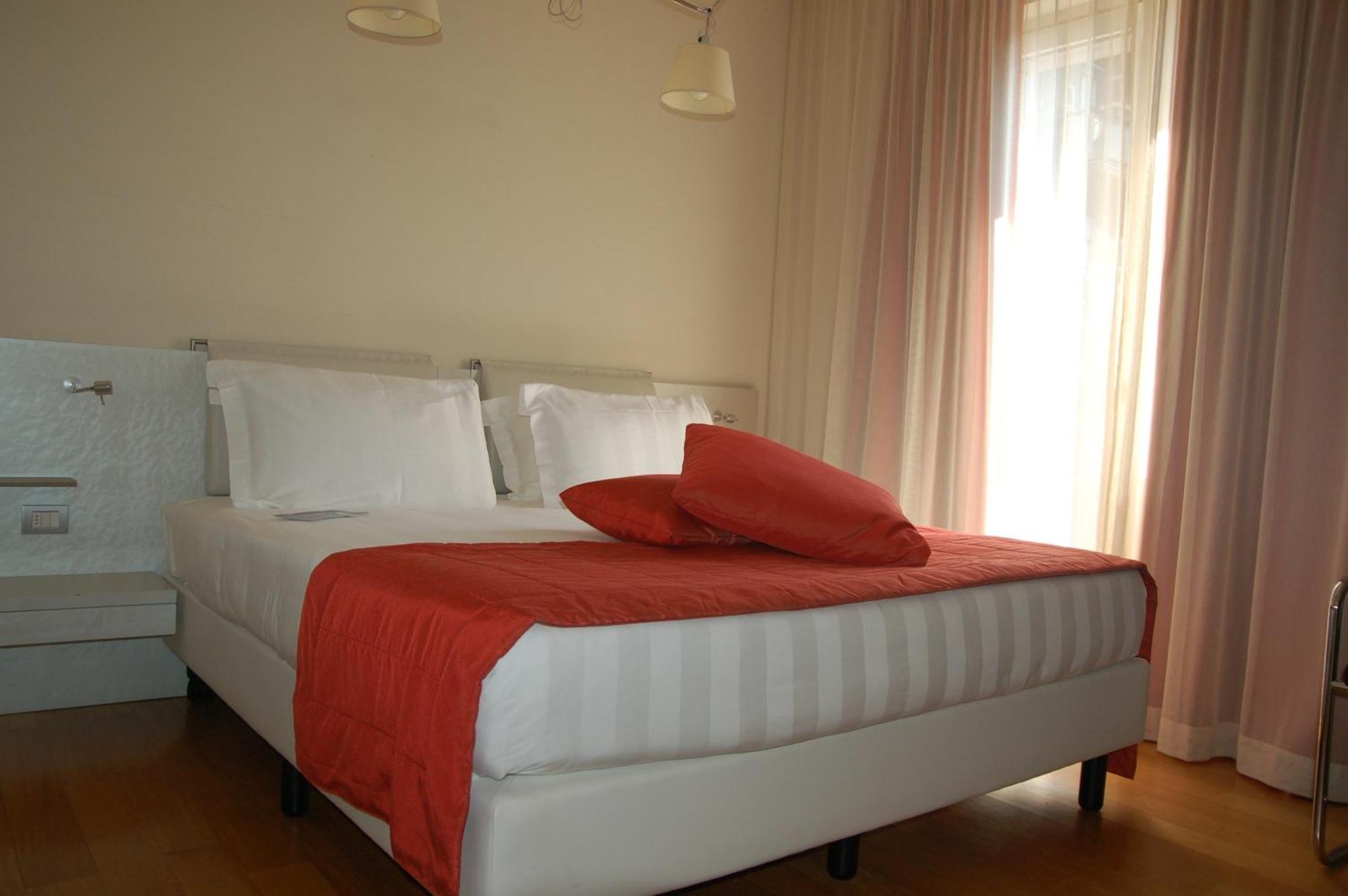 Classic Double Room King Bed