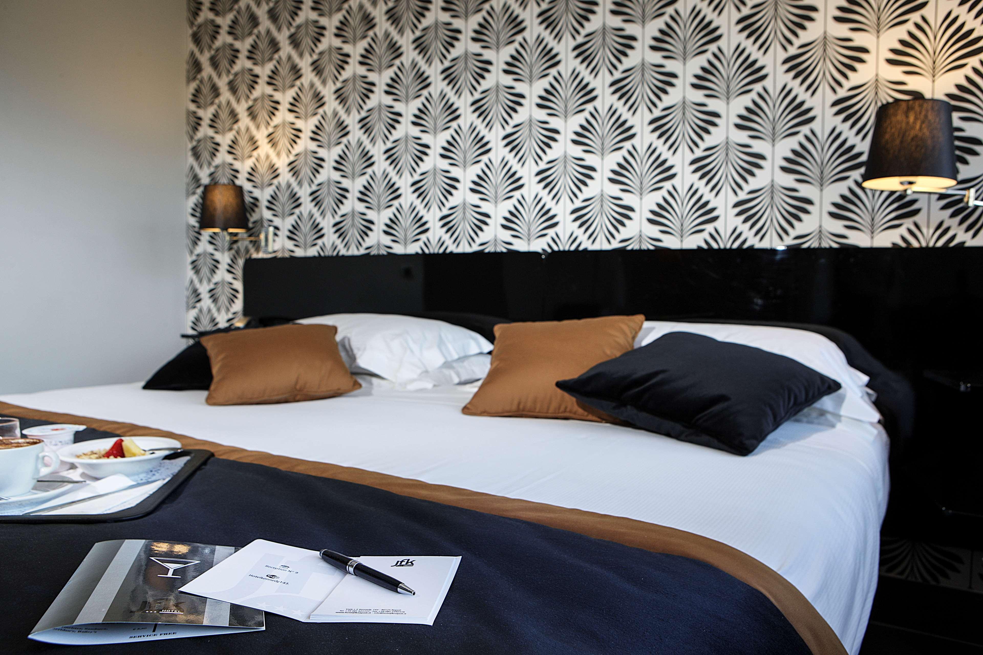 Comfort Queen Room