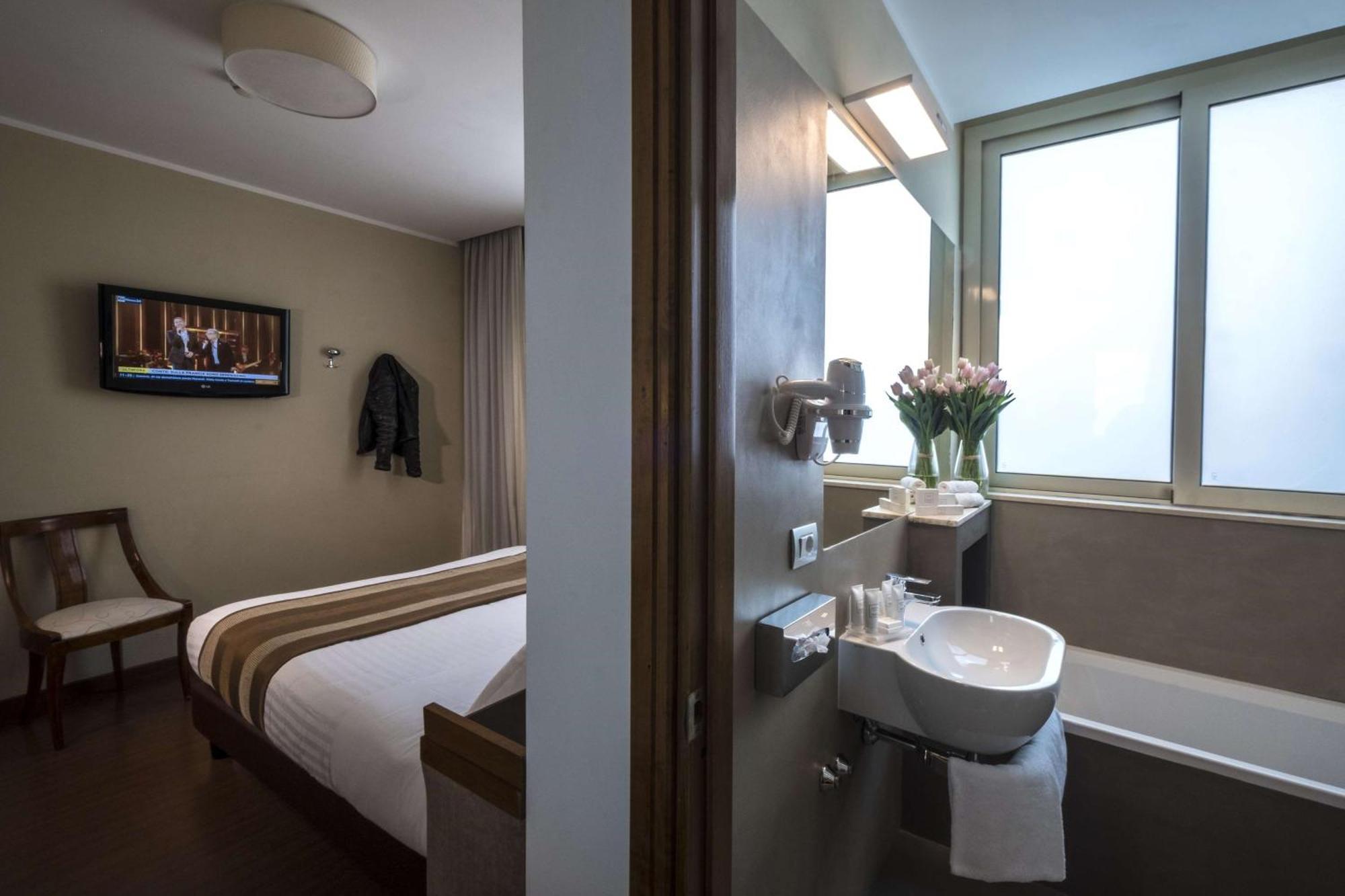 Classic Queen Room