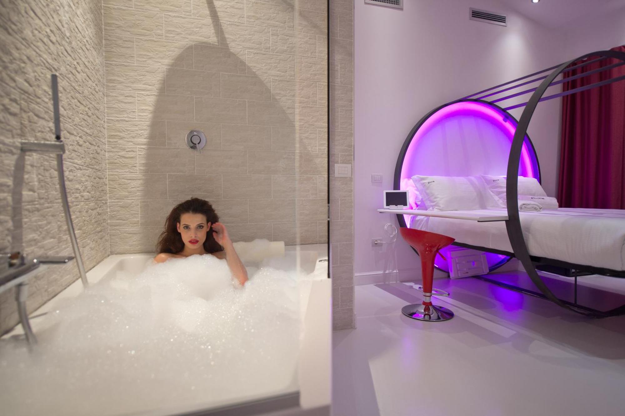 Double Room Hot Tub