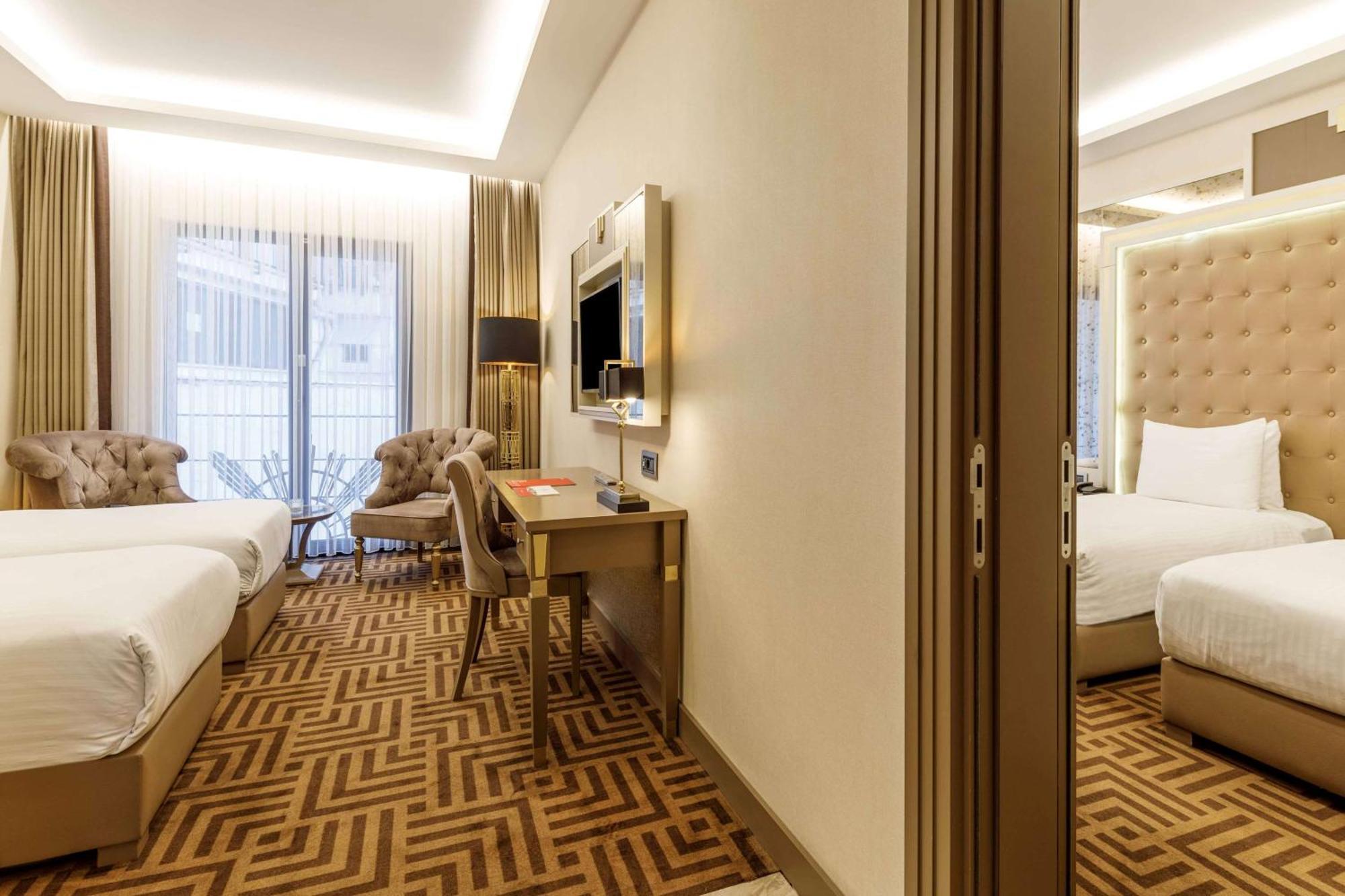 Standard King Room,1275004483:JPEG