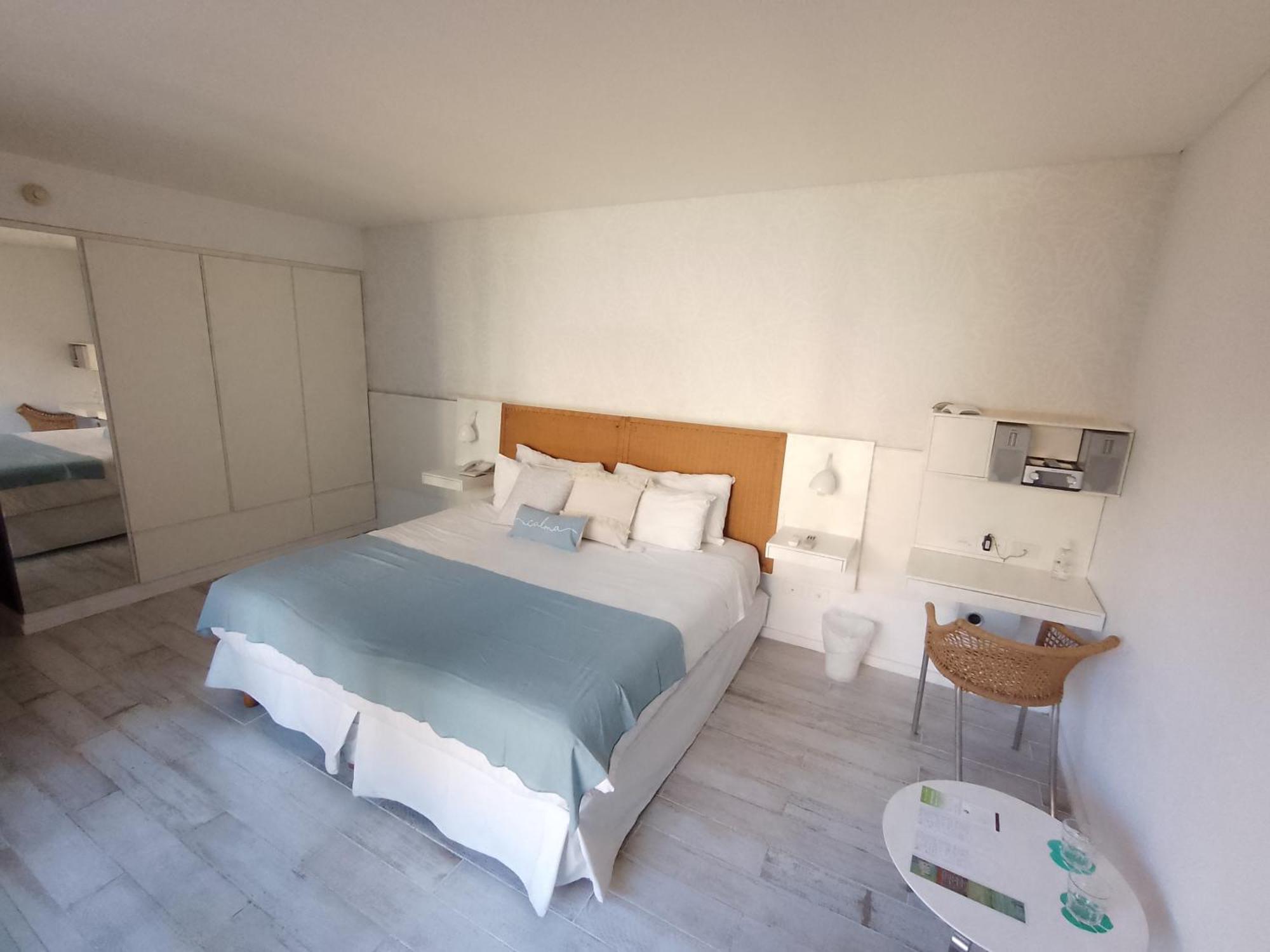 Superior King or Twin Room