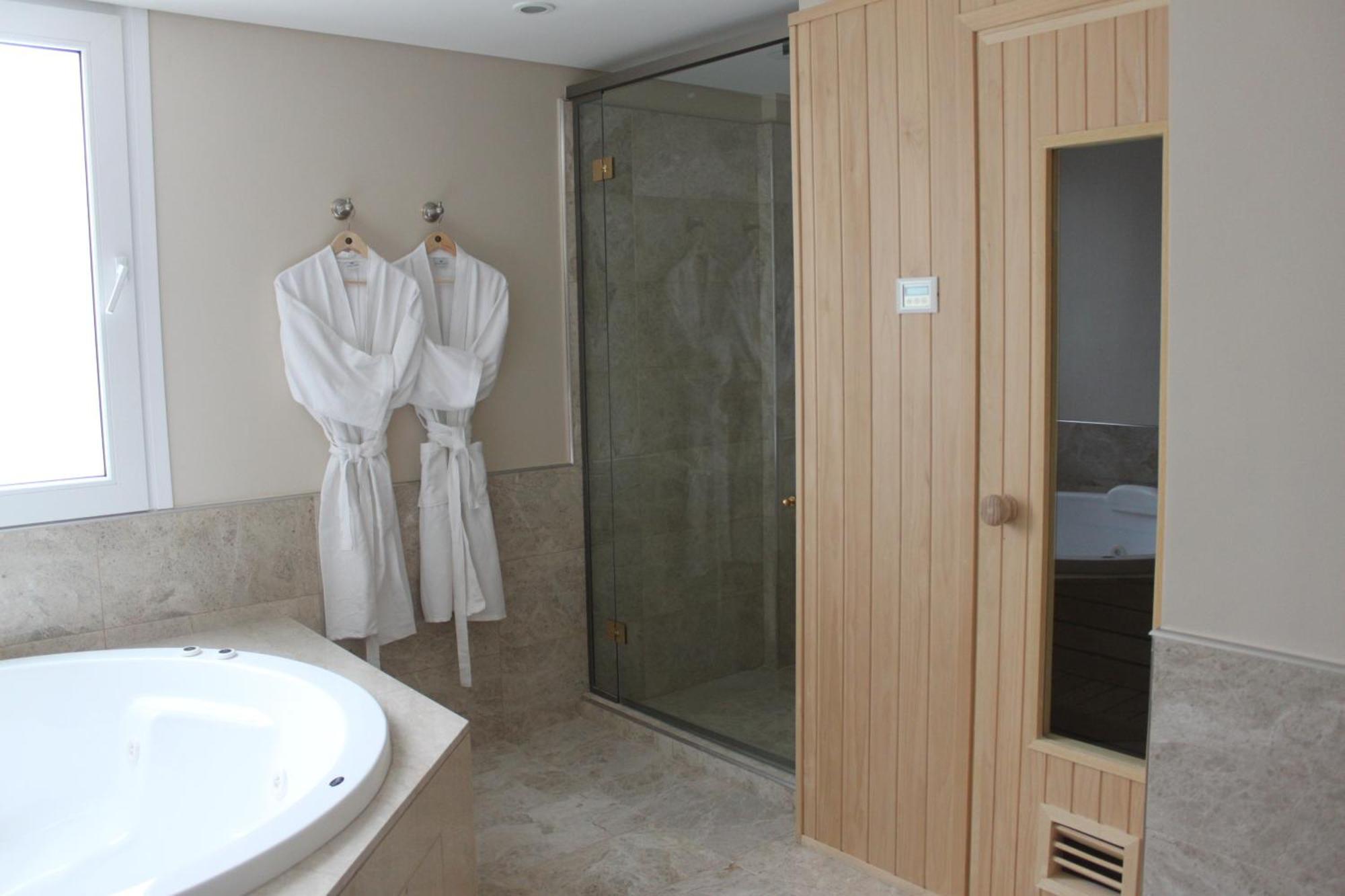 Deluxe Suite Terrace