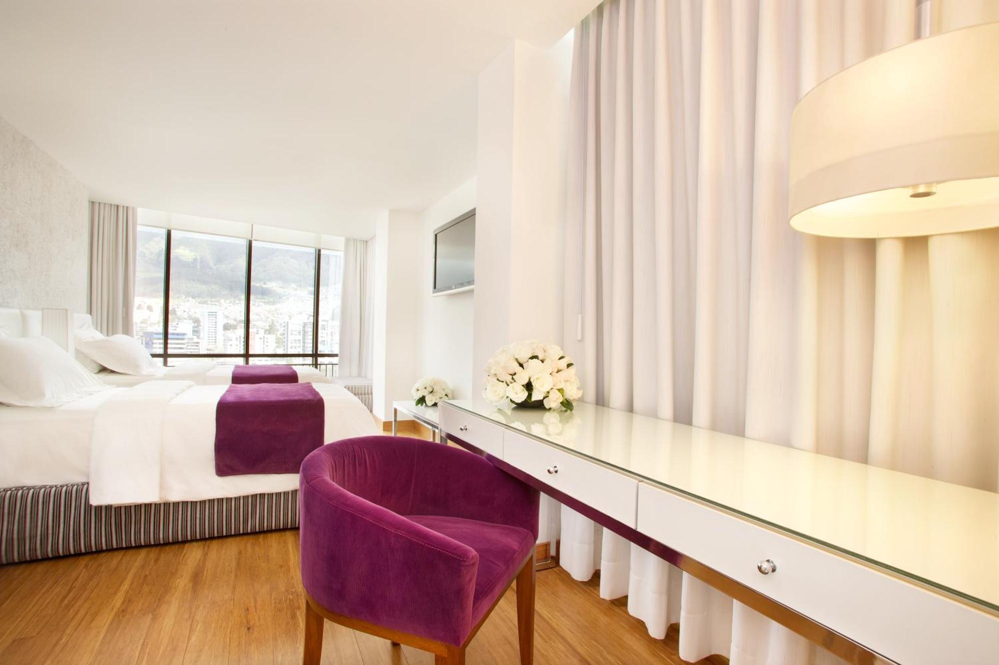 Deluxe Queen Room