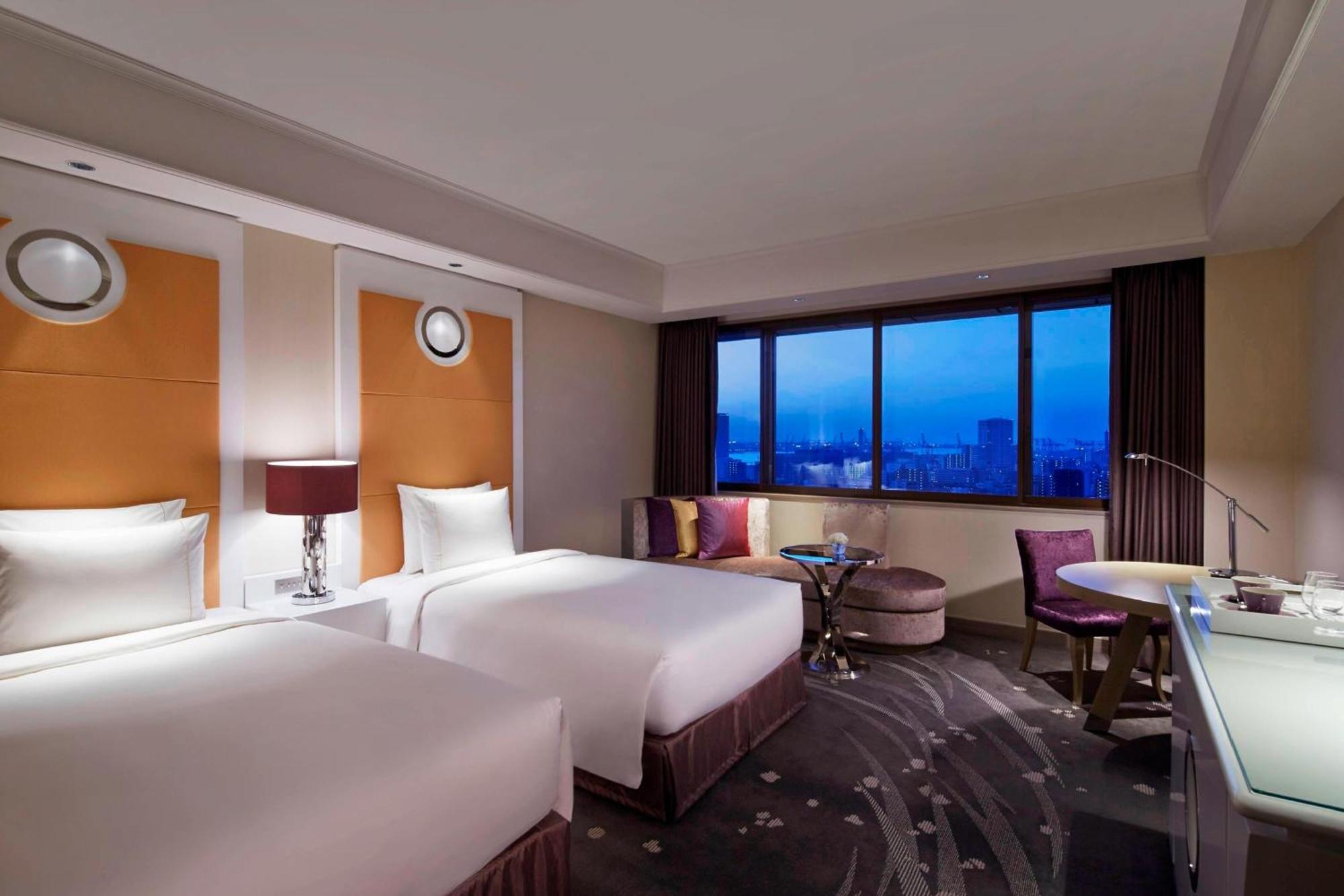 Executive Twin Room Club Lounge Access