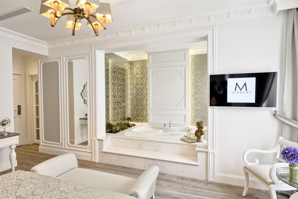 Suite with Spa Bath