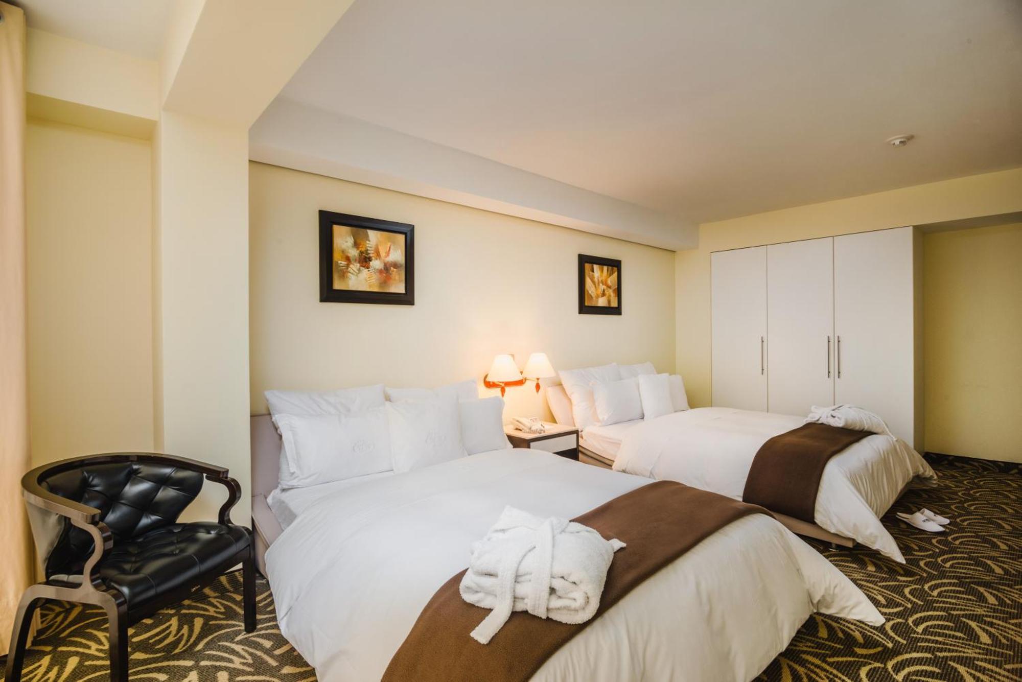 Standard Twin Room Two Queen Beds