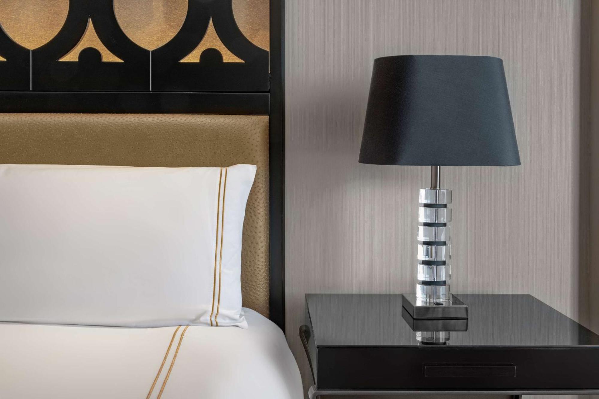 King Bed Executive Balcony