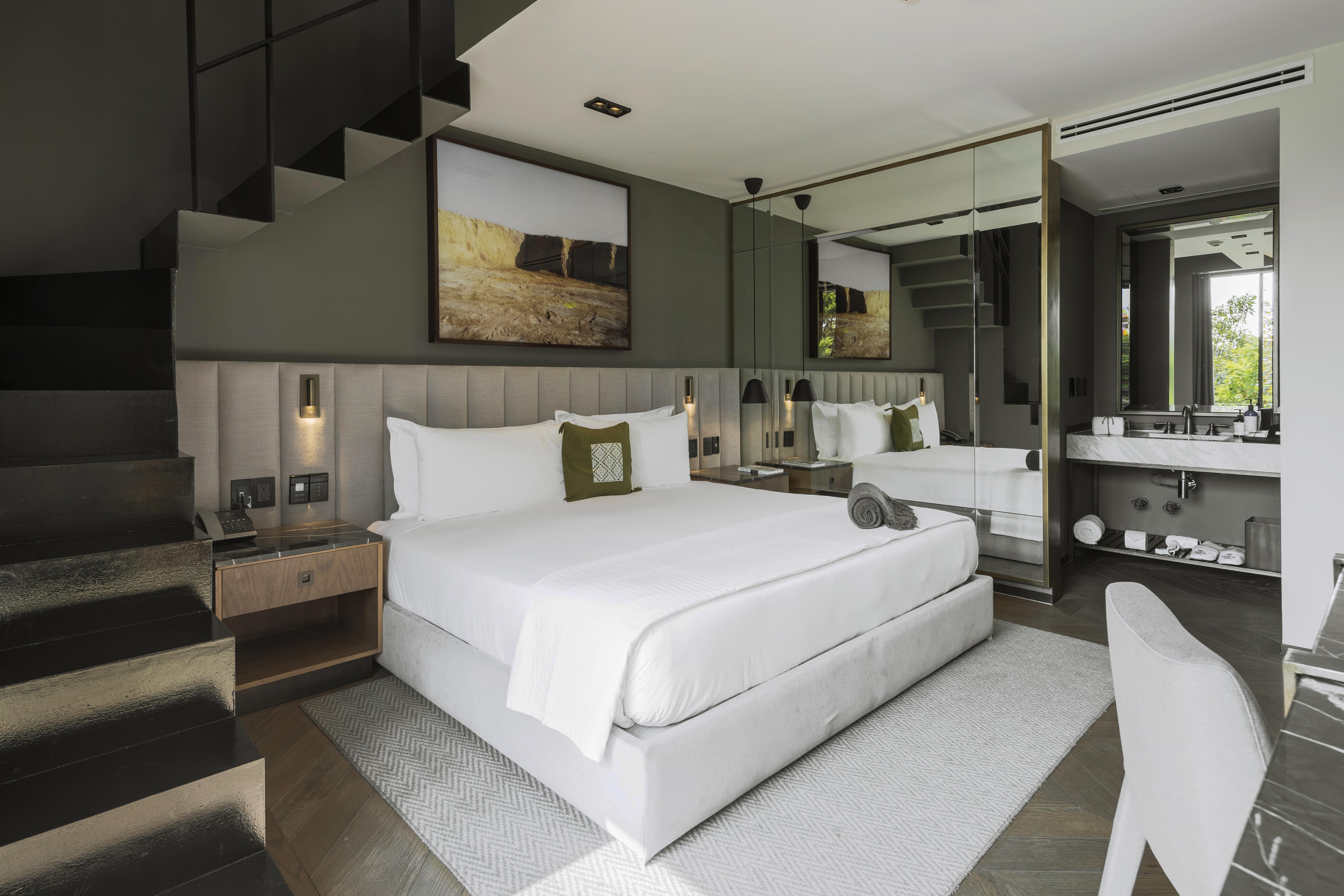 Suite City View