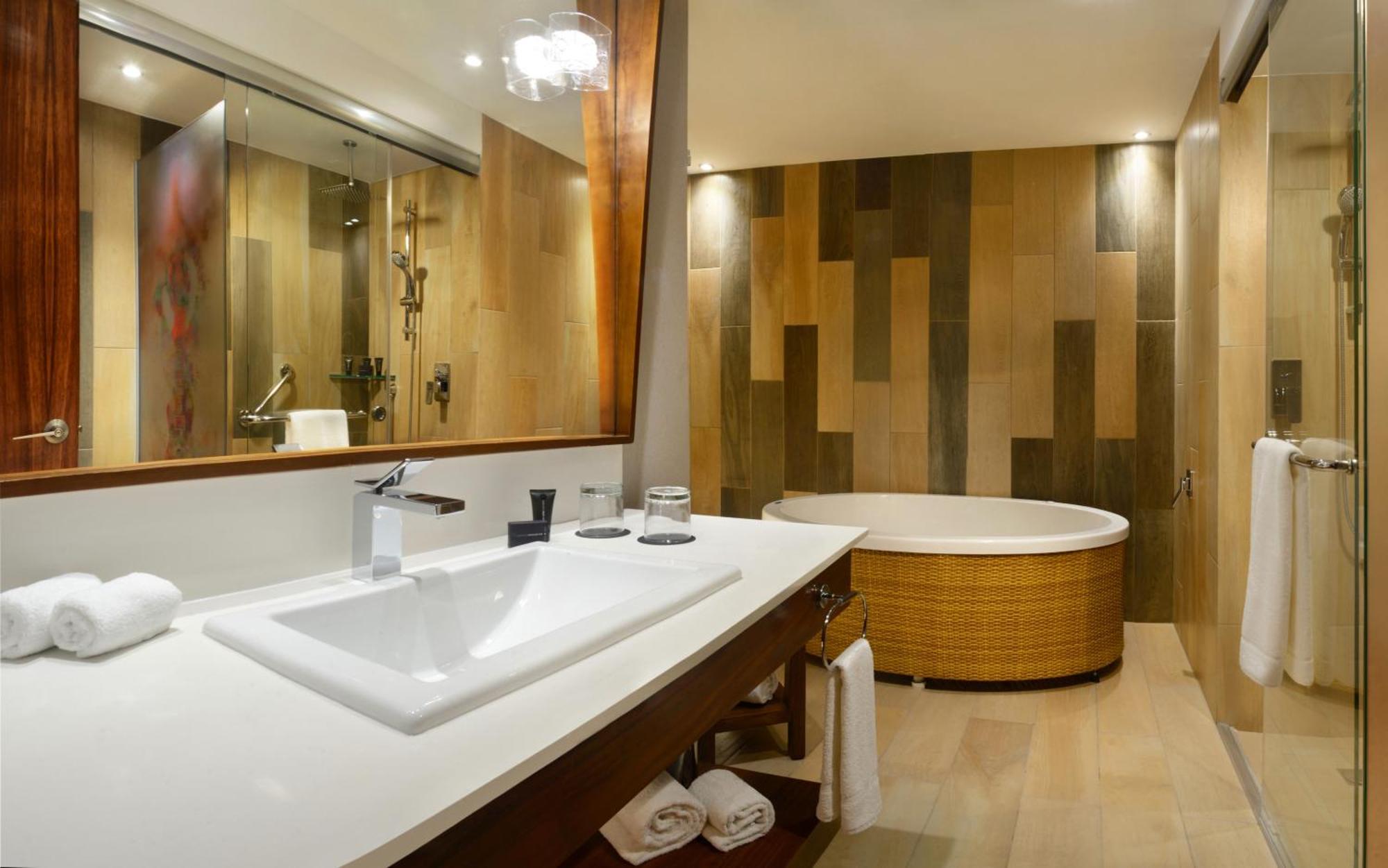 Deluxe King Jacuzzi