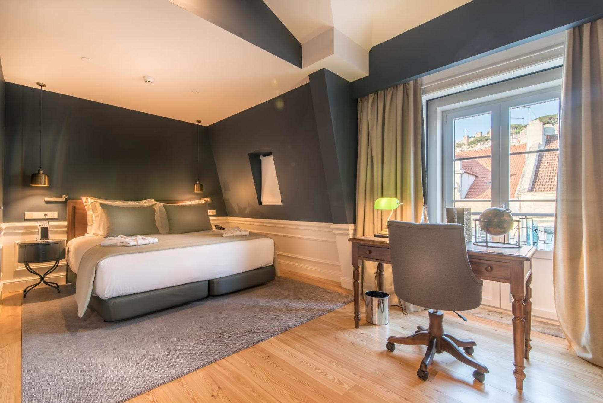 Premium Double or Twin Room City View