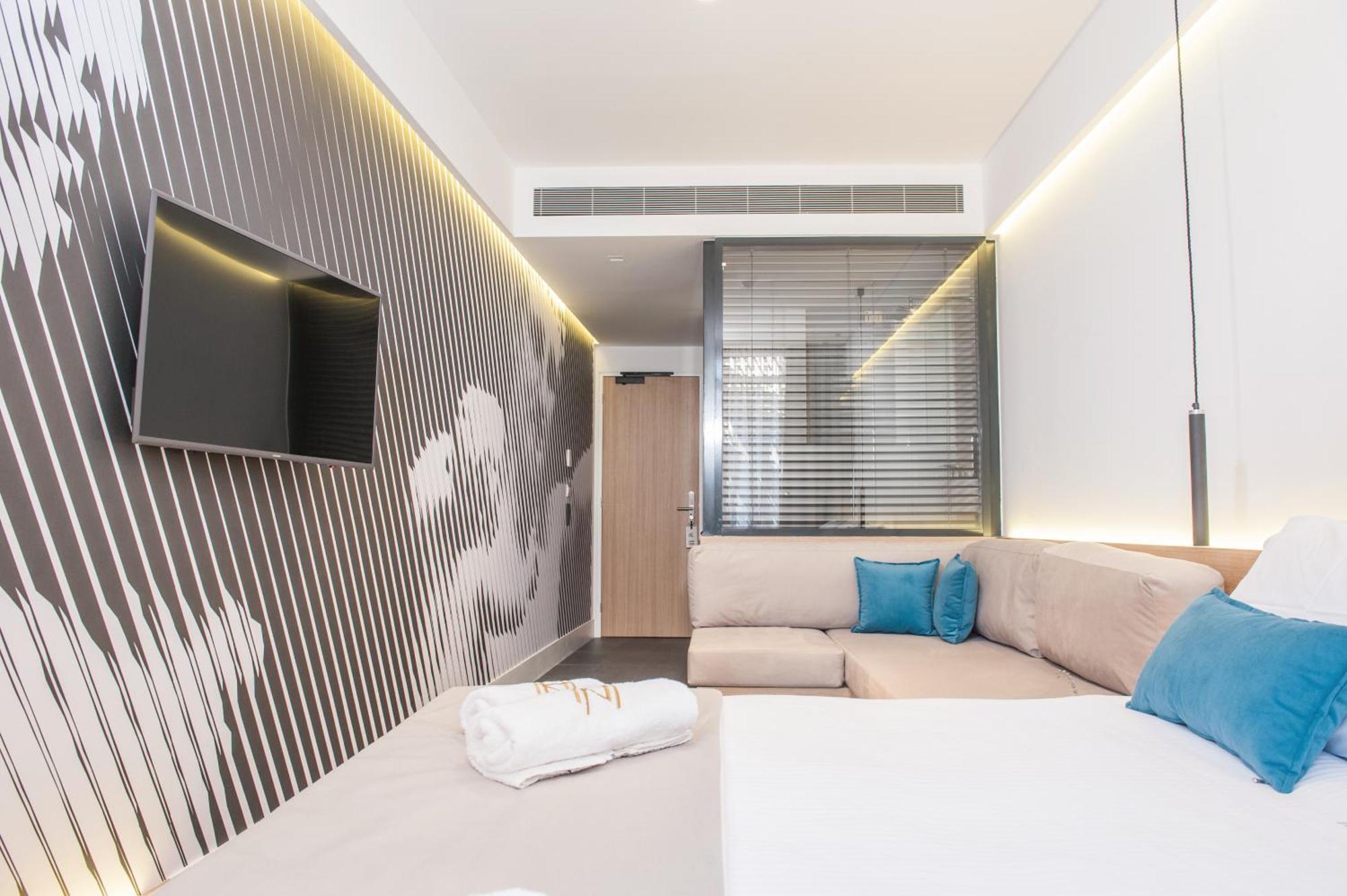 Superior Room Partial Acropolis View