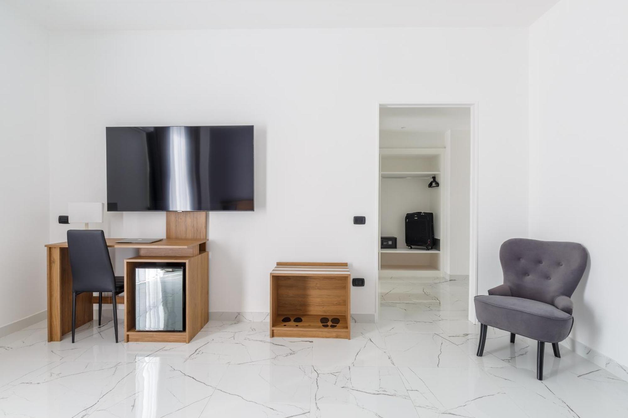 Junior Suite Mountain View