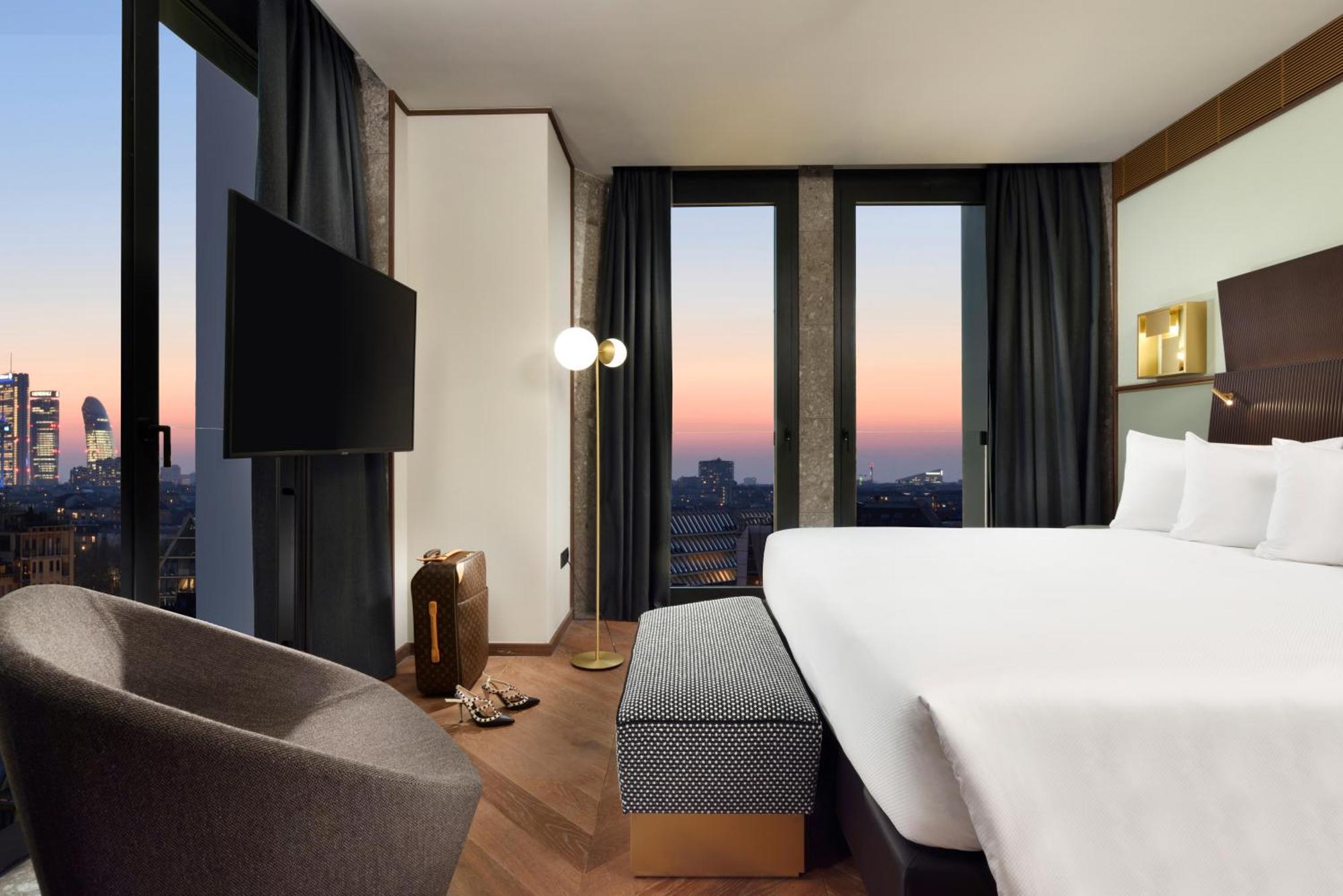 Penthouse Suite V-Floor City View