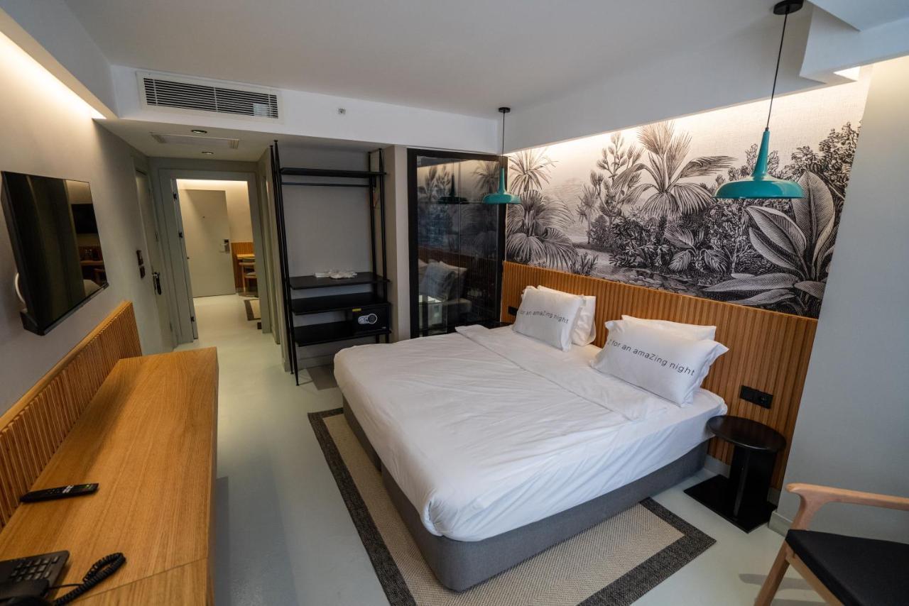 Connected Family Room