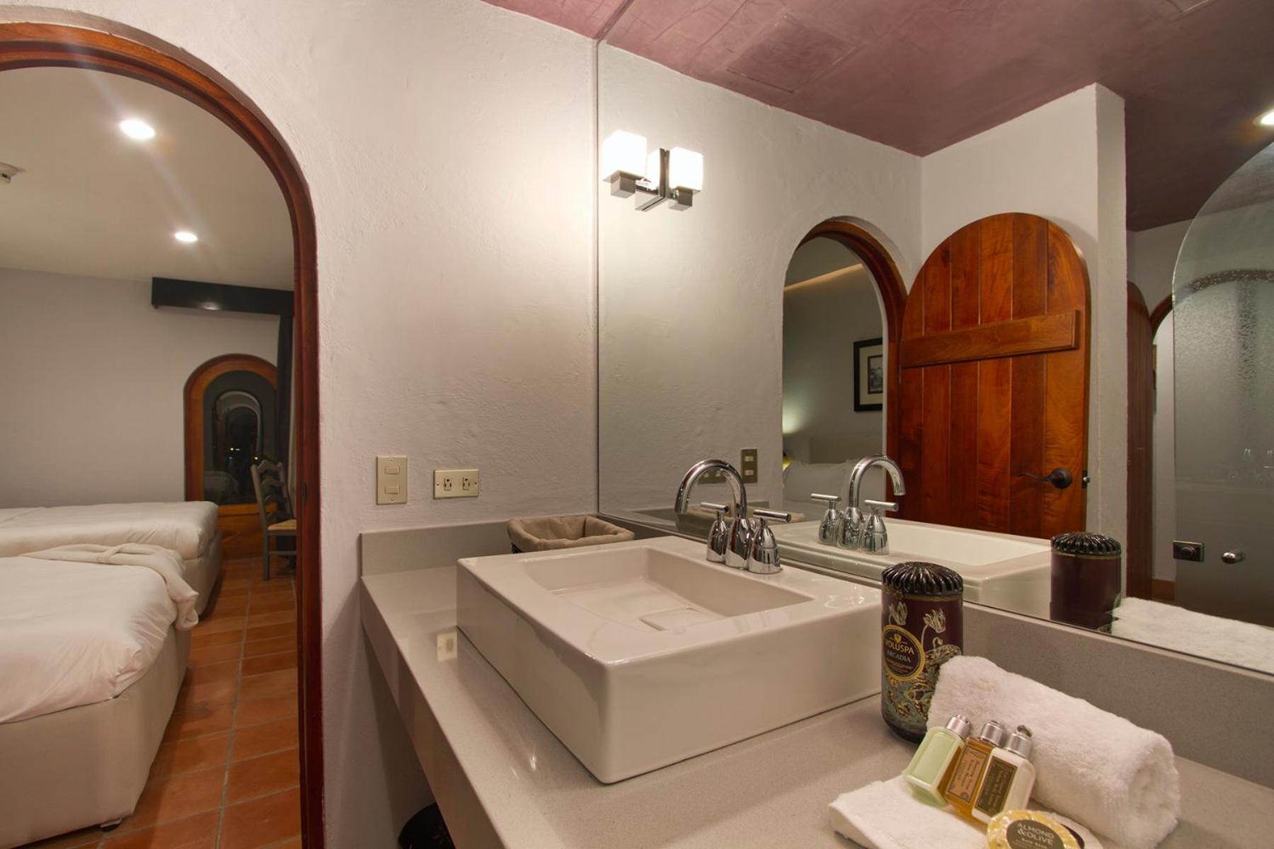 Queen Suite