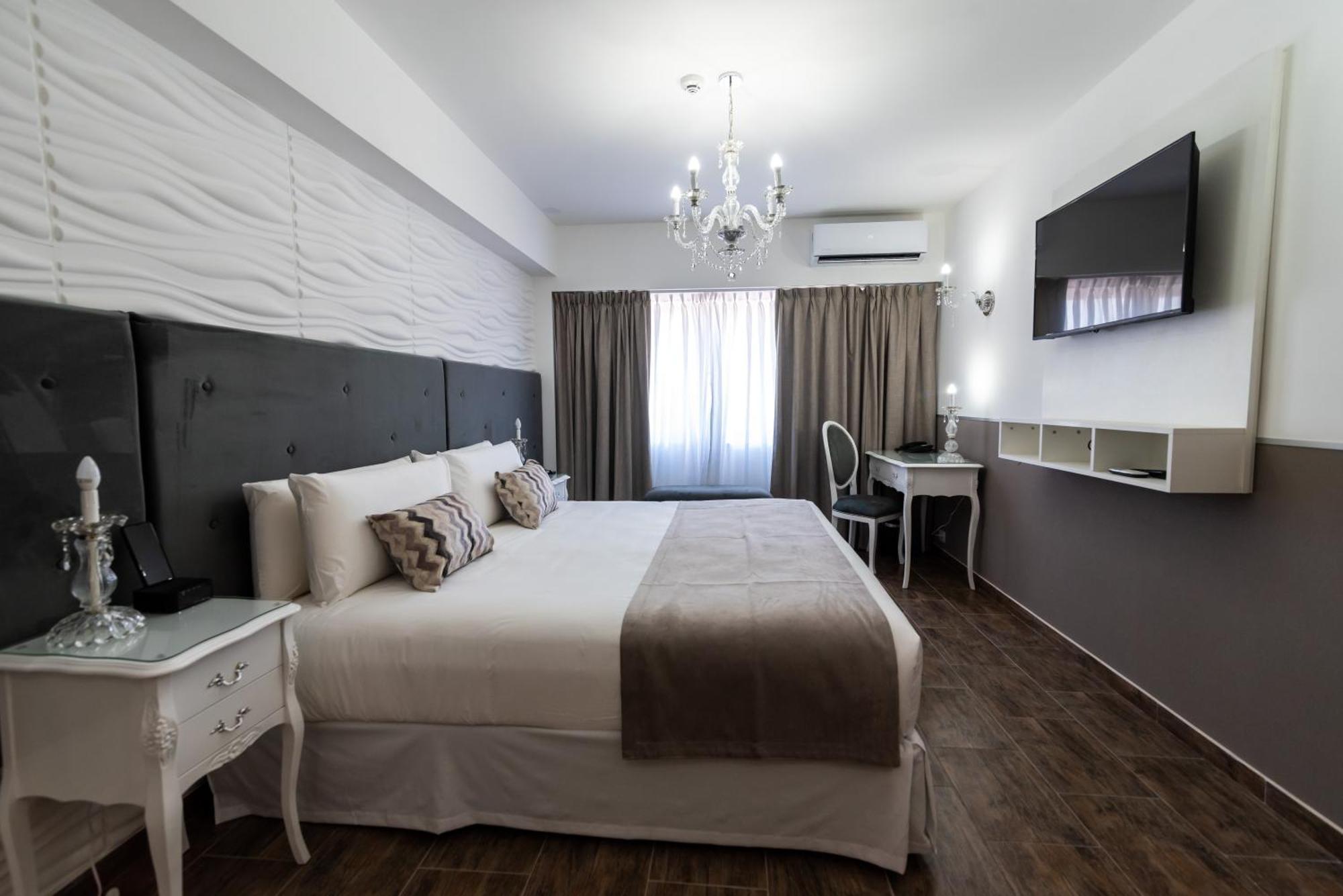 Classic Quadruple Room
