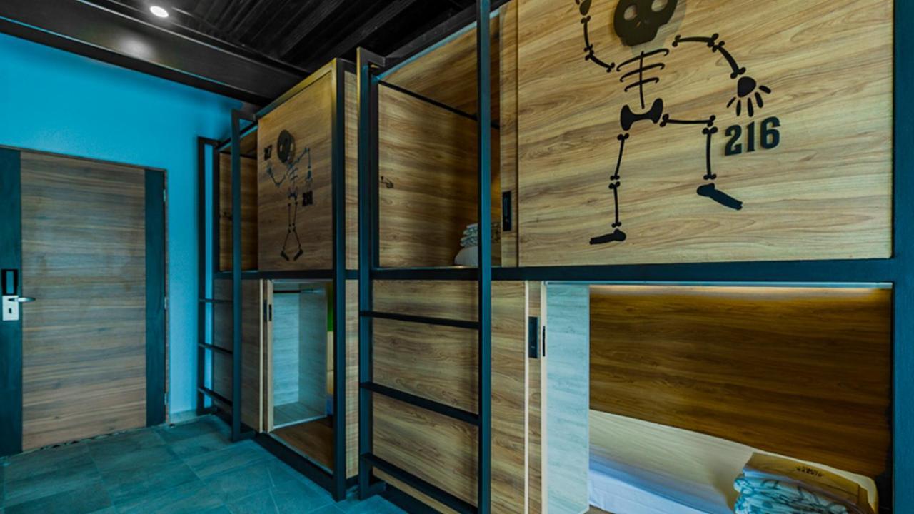 Bed in 8-Bed Mixed Dormitory Room