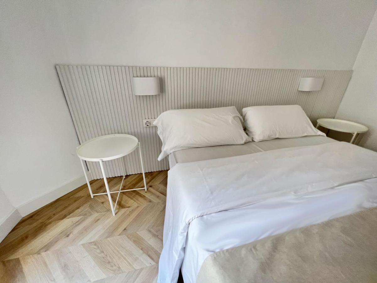 Standard Double Room,1292487808:JPEG