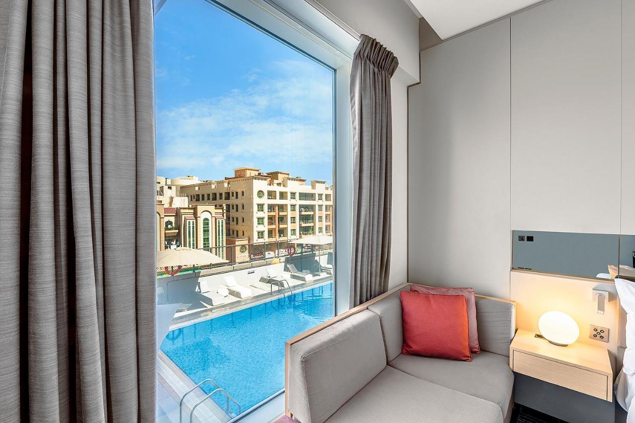Urban Twin Room Pool View