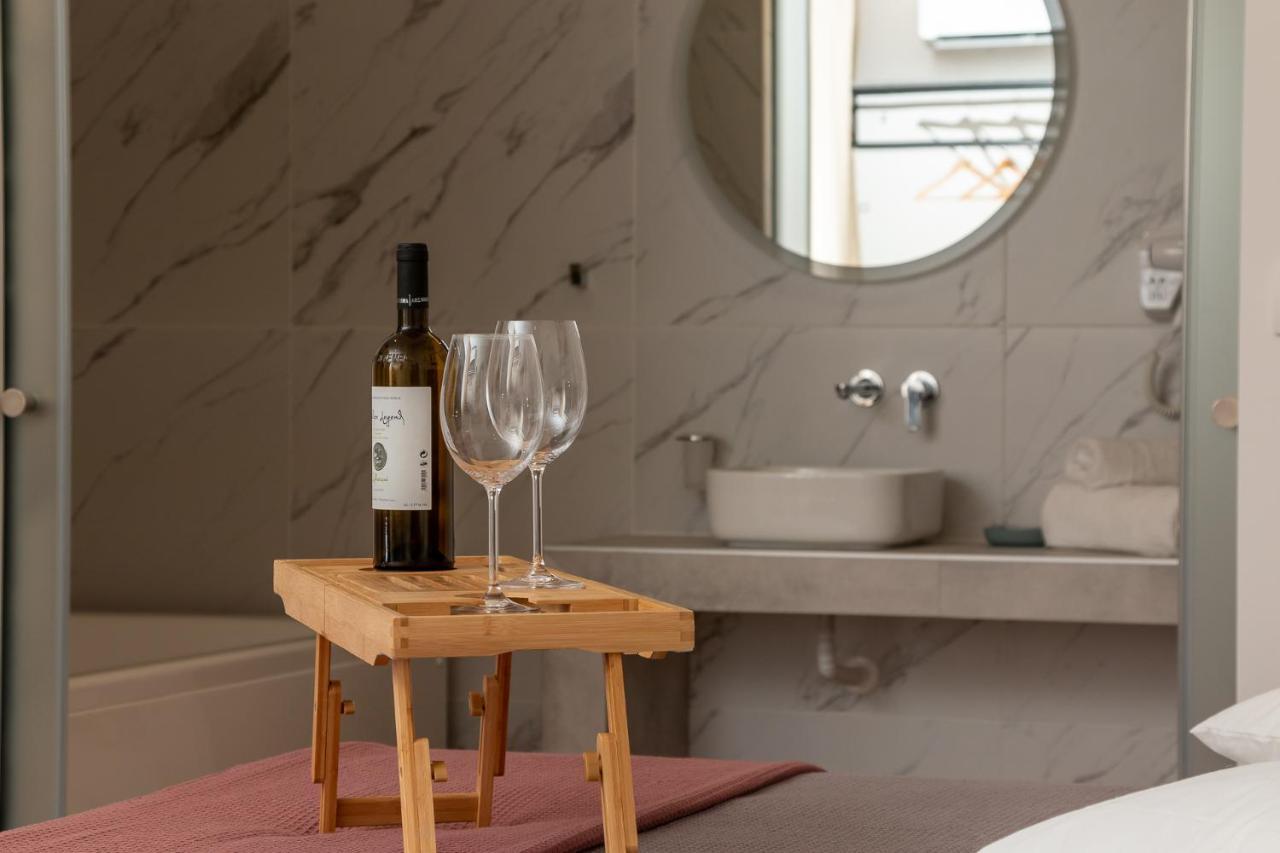 King Suite Spa Bath