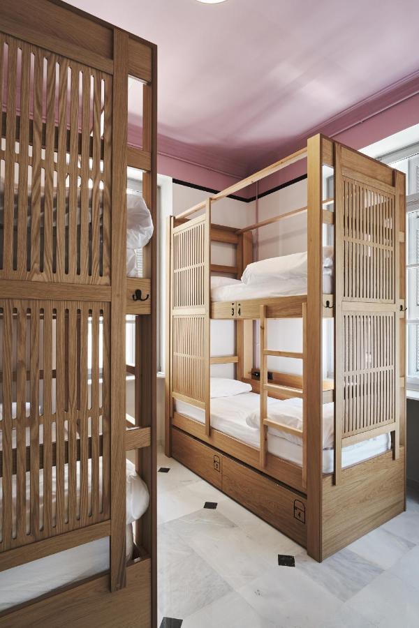 Bed 4-Bed Female Dormitory Room