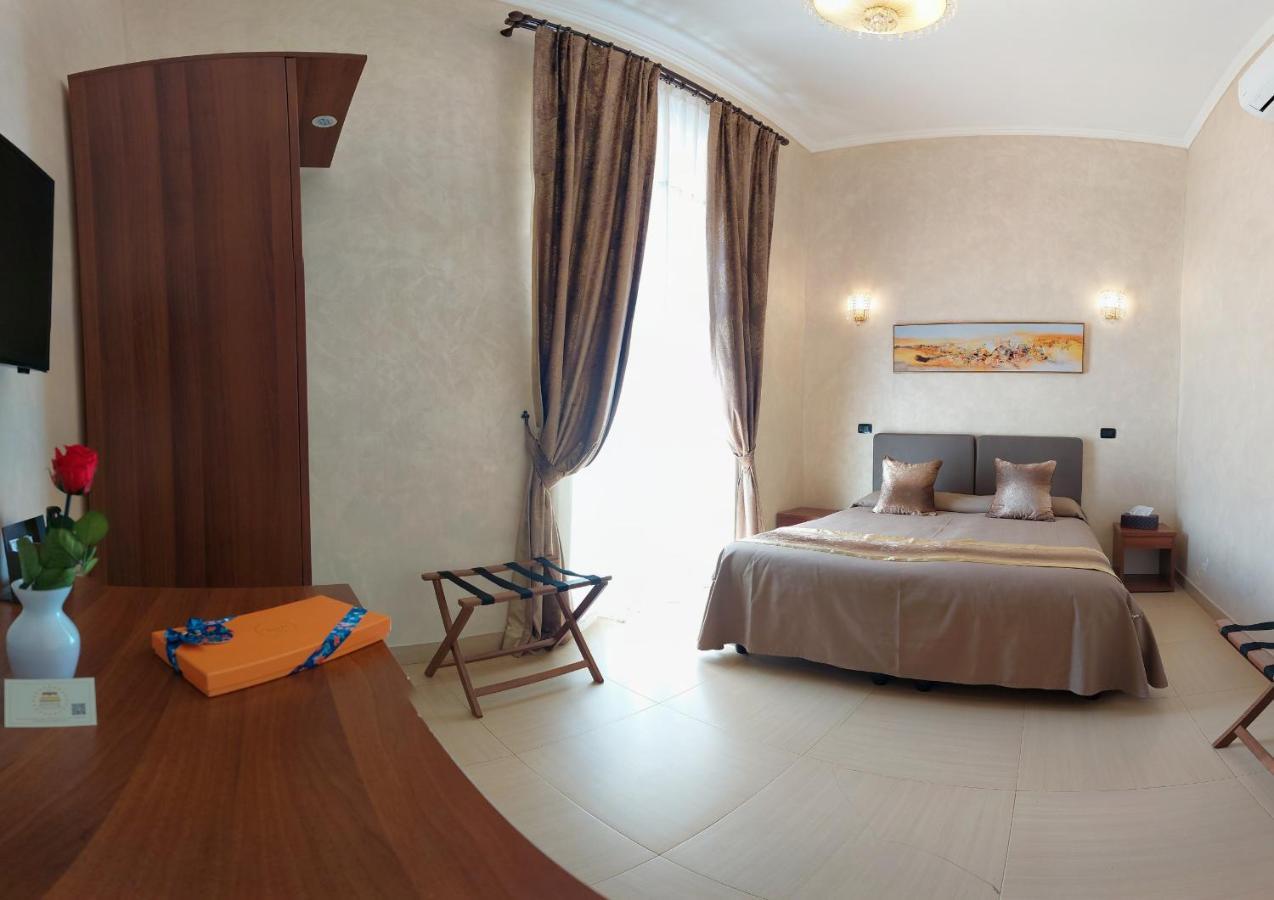 Double or Twin Room Private Bathroom