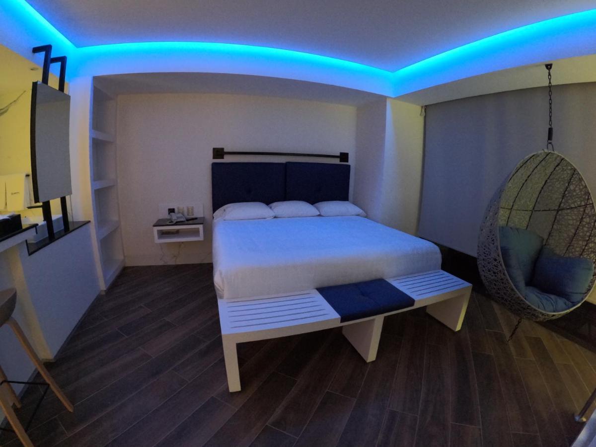 Deluxe Suite with Spa Bath