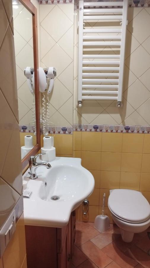 Quadruple Room Private Bathroom