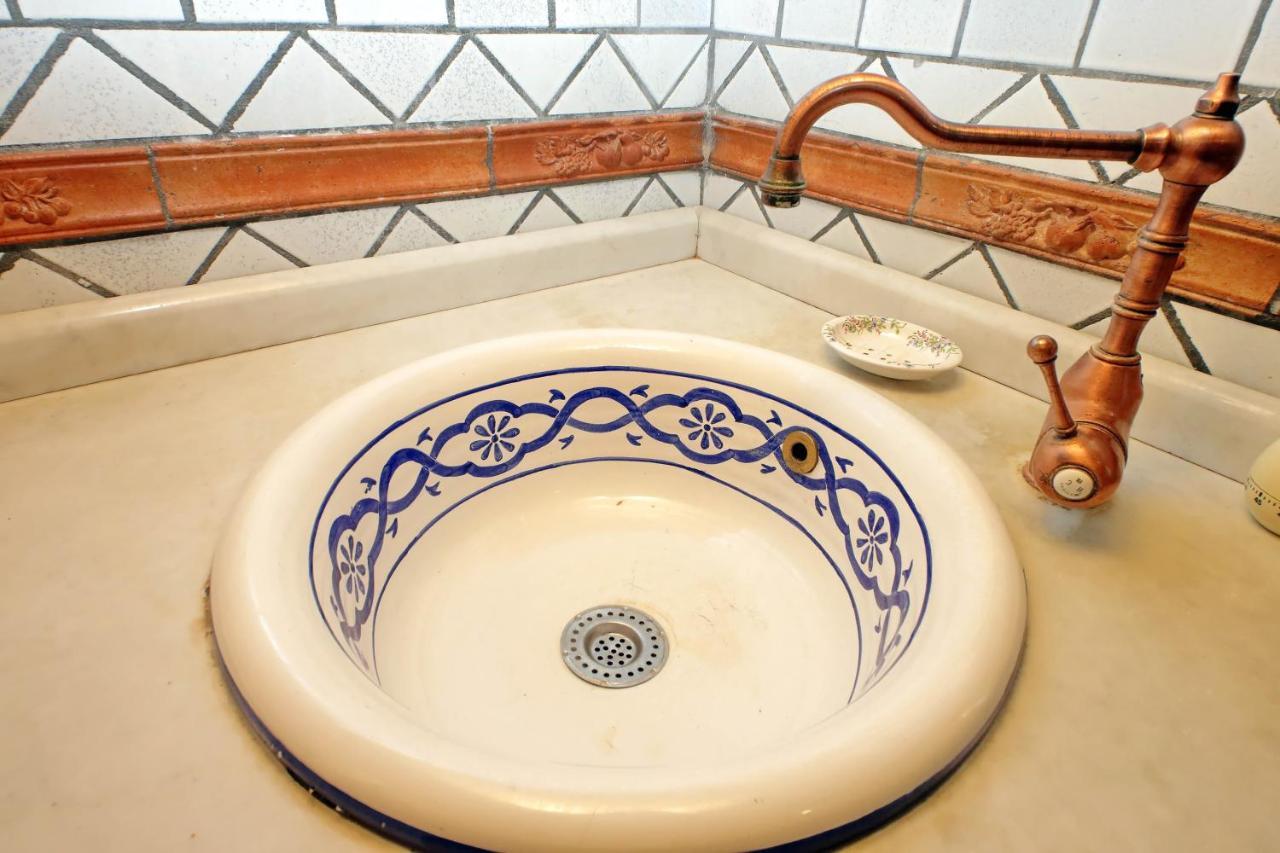 Two-Bedroom Apartment Via San Giovanni Laterano 226