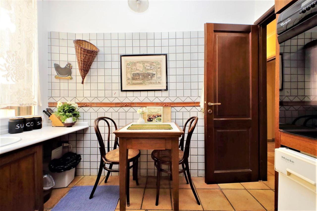 Two-Bedroom Apartment Via San Giovanni Laterano 226