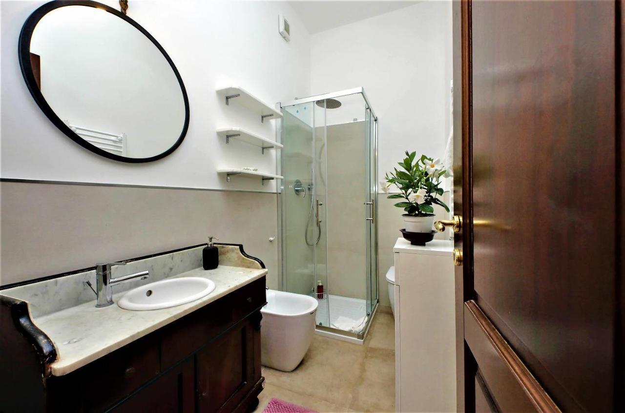 Two-Bedroom Apartment Via San Giovanni Laterano 226