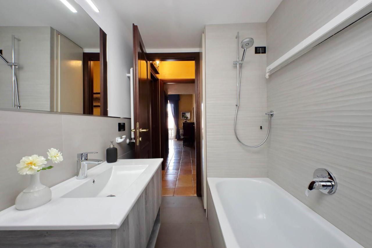 Two-Bedroom Apartment Via San Giovanni Laterano 226