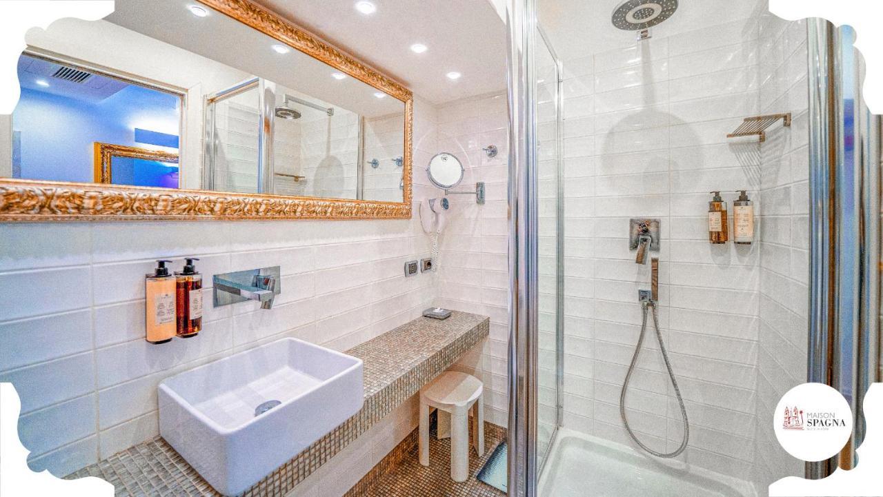 Luxury Triple Room