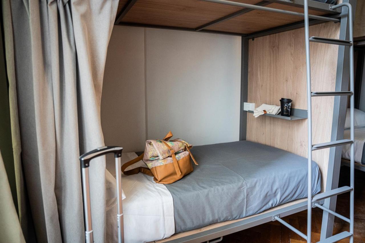Single Bed Mixed Dormitory Room,1365336971:JPEG