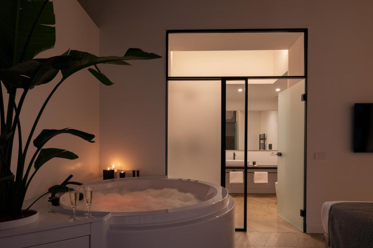 Queen Suite Spa Bath