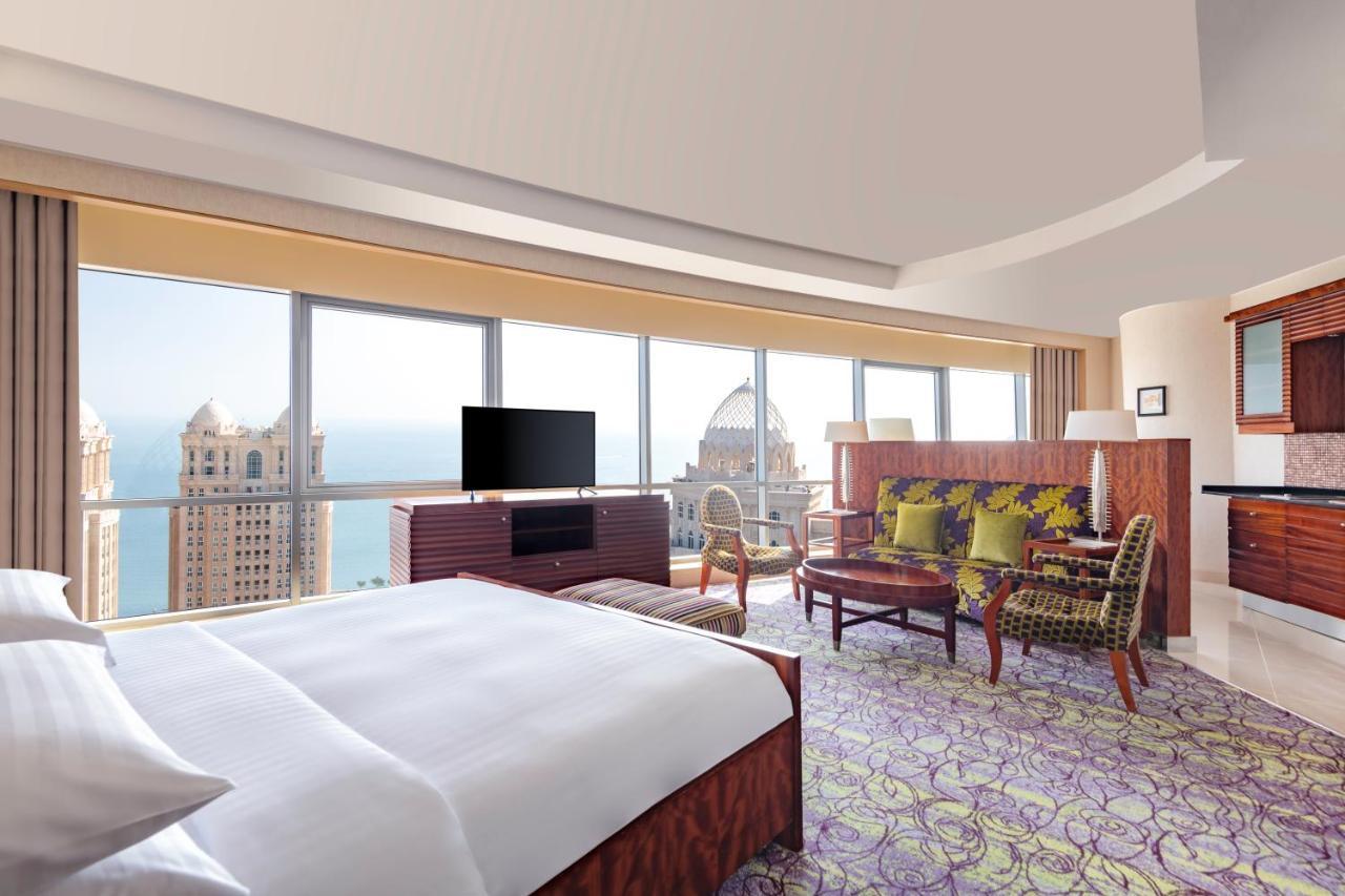 Junior King Suite Sea View Beach Access