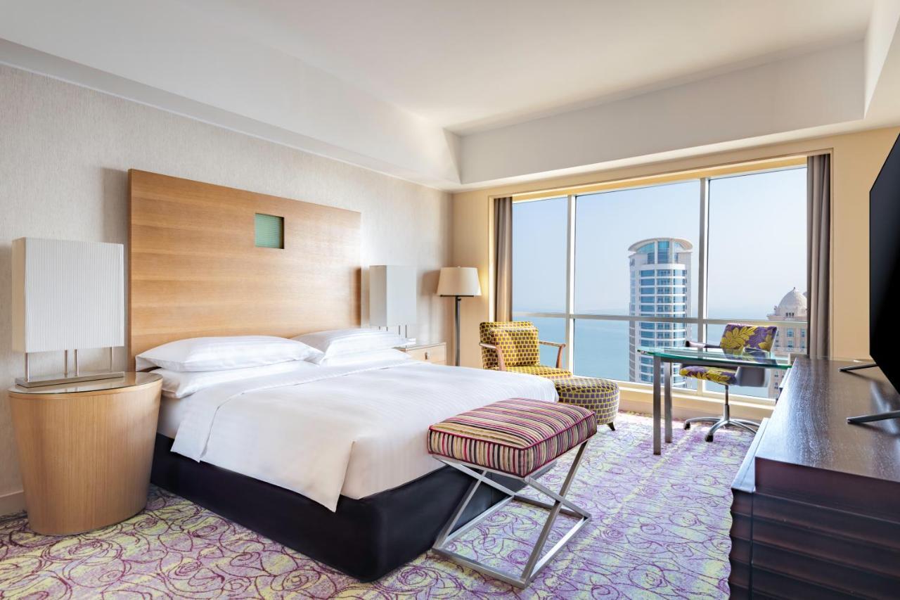 Deluxe Panoramic King Room Sea View Beach Access