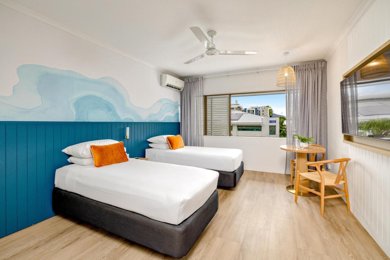 Standard Twin Room with 2 single beds