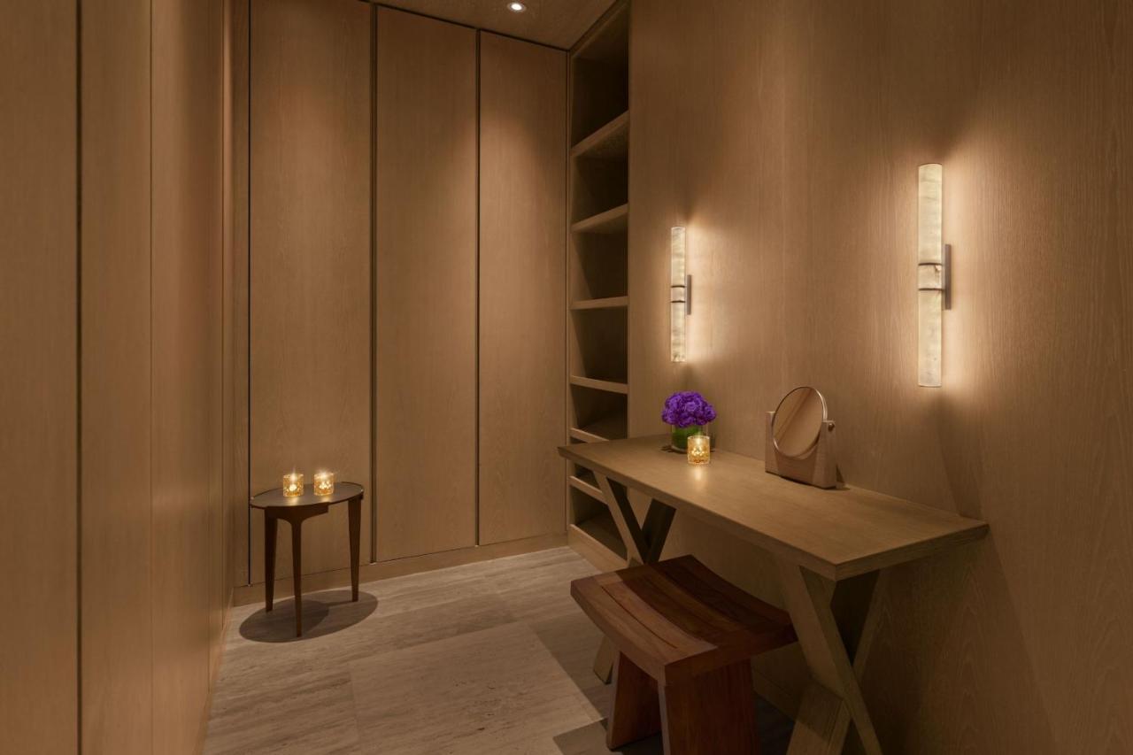 Premier One-Bedroom King Suite Kitchen Balcony Burj Khalifa View