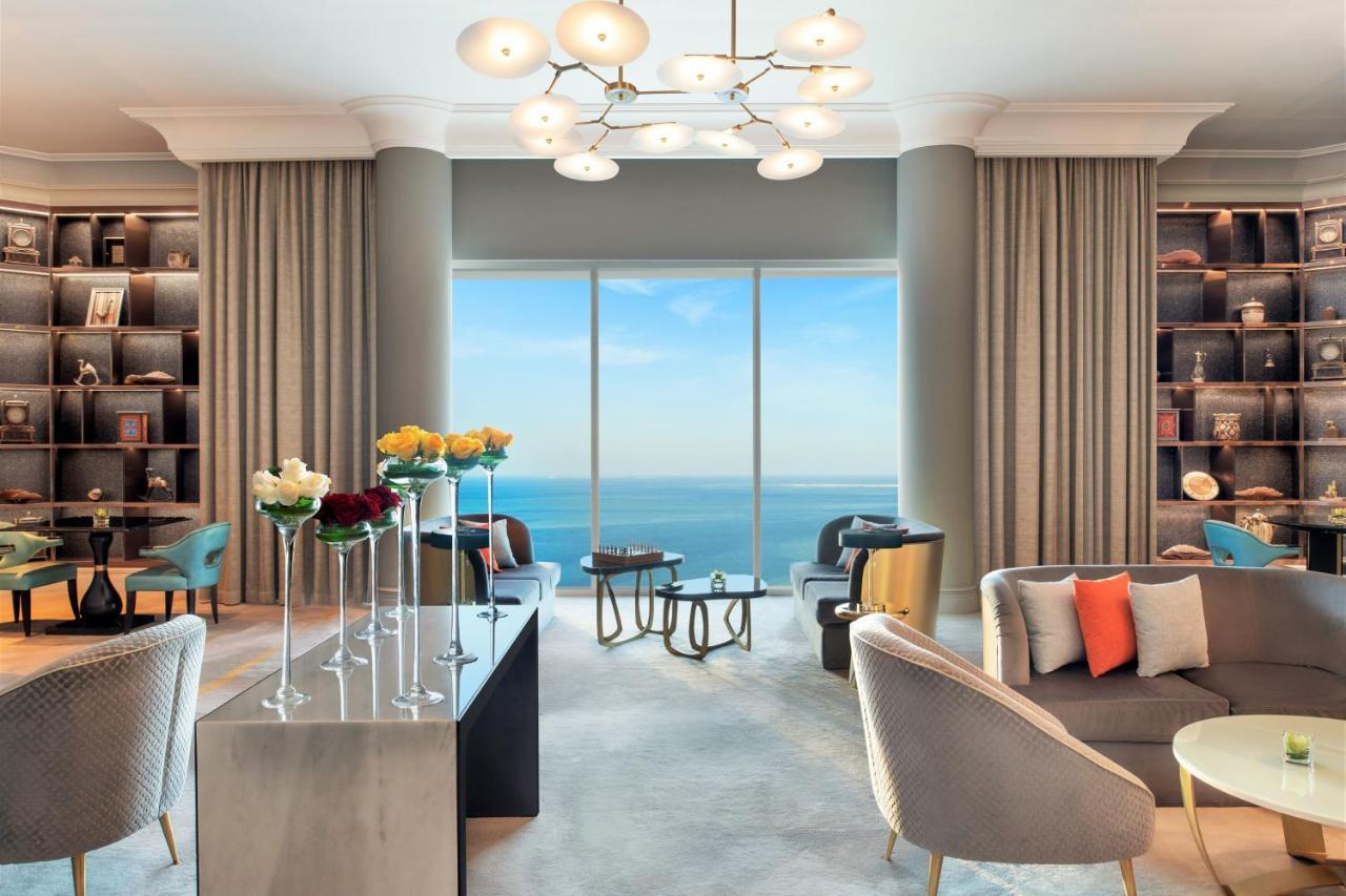 Club Twin Room Lounge Access