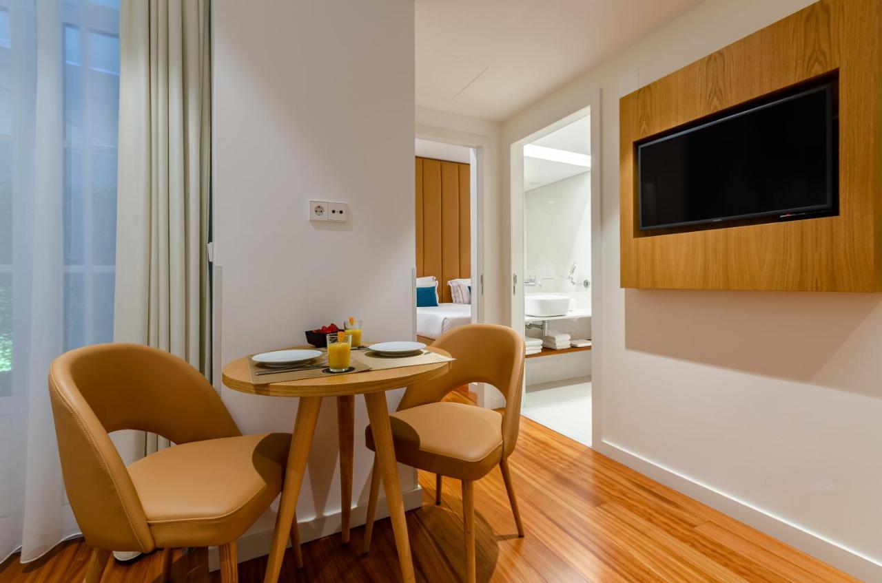 Junior Suite Interior Deck