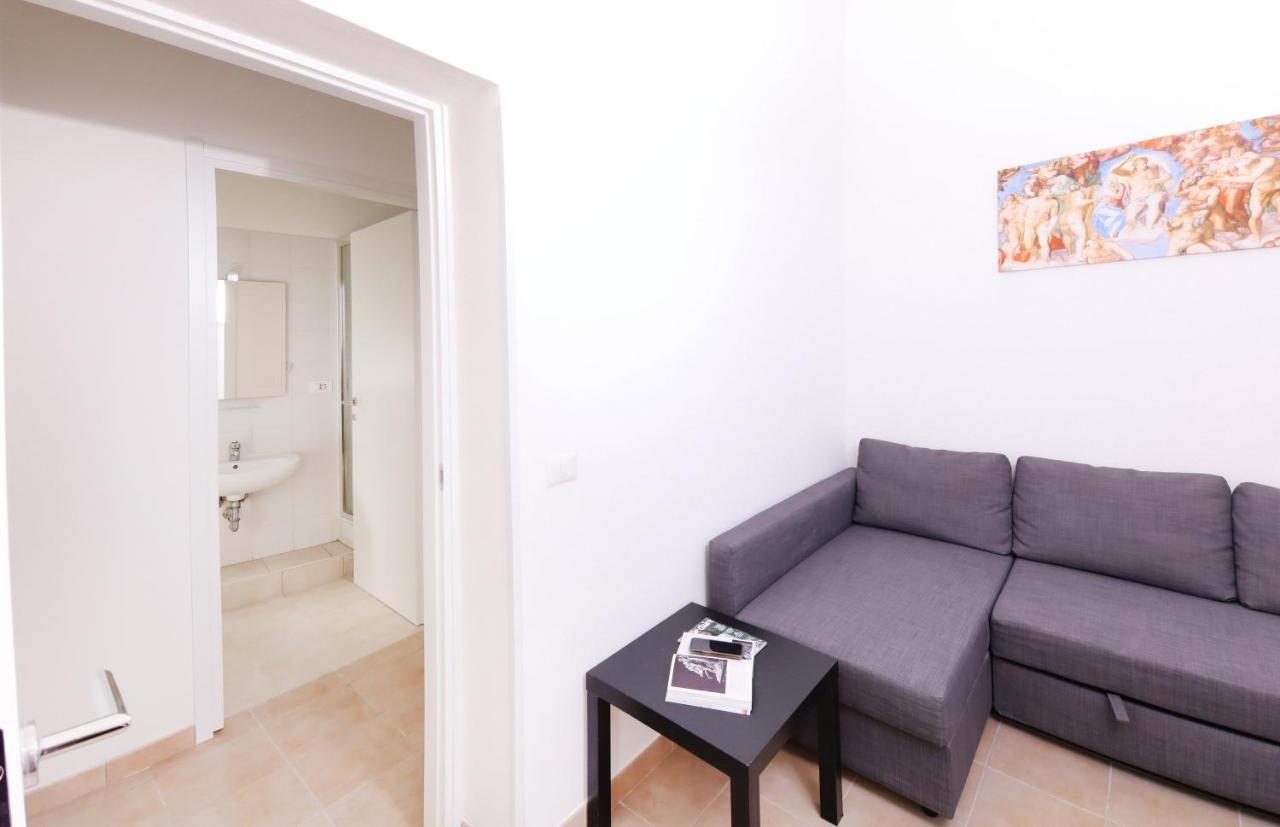 Double Room Private External Bathroom